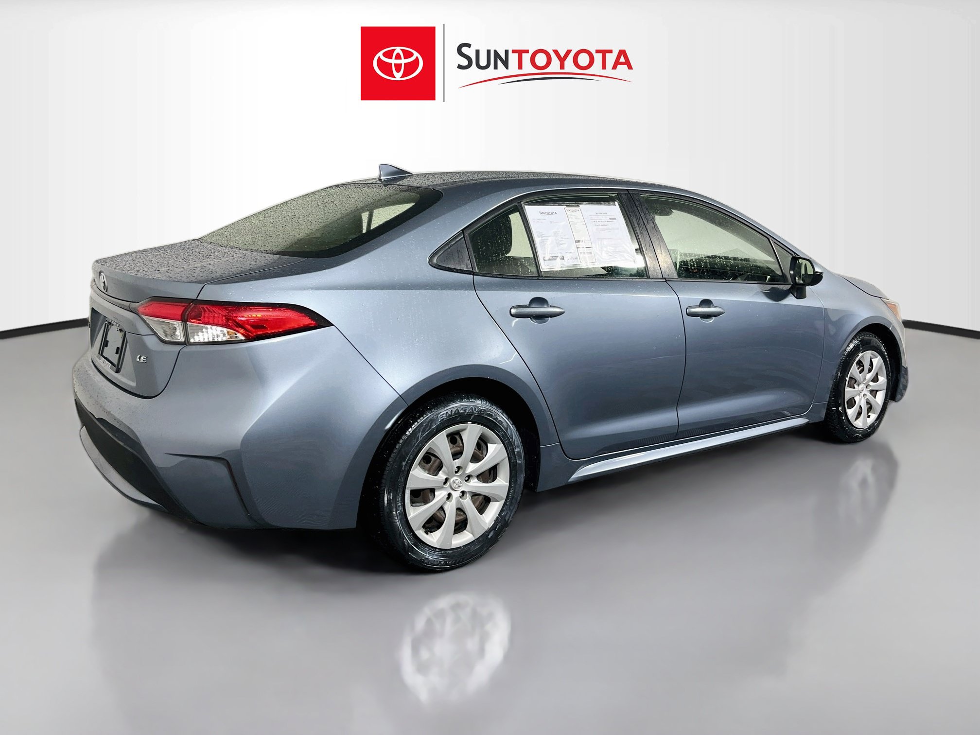 Used 2021 Toyota Corolla LE FWD image 4