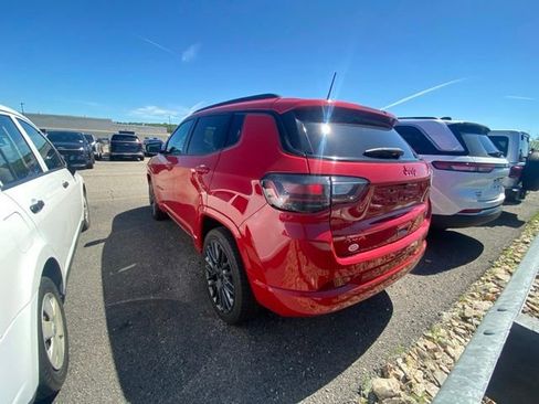 Used 2022 Jeep Compass Limited w/ (RED) Package AWD/4WD image 4