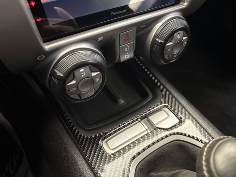 Used 2013 Chevrolet Camaro SS w/ SS Performance Package RWD image 21