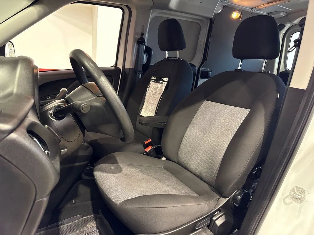 Used 2022 RAM ProMaster City Tradesman FWD image 12