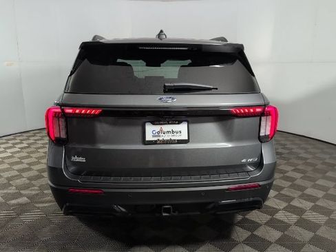 New 2026 Ford Explorer ST-Line w/ ST-Line Street Pack AWD/4WD image 5