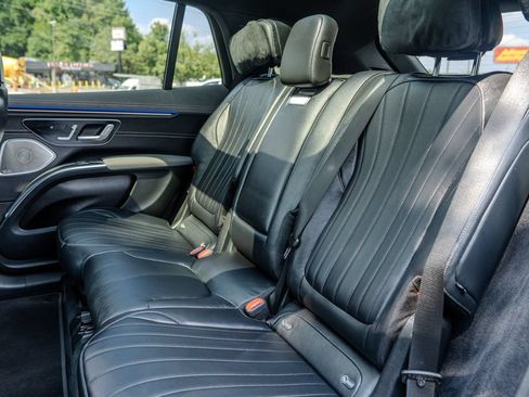 Used 2023 Mercedes-Benz EQS 580 4MATIC SUV image 20