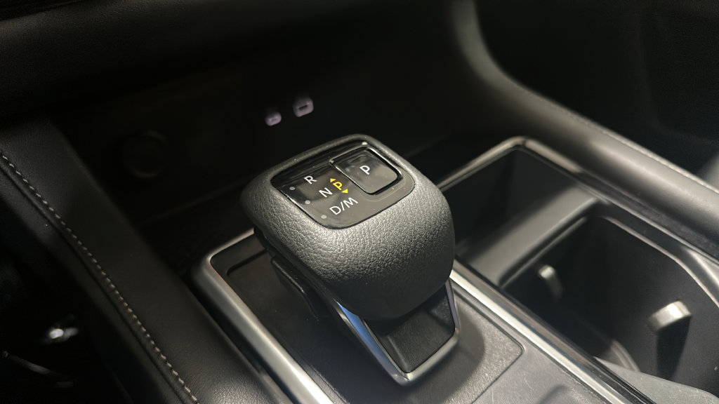 Used 2025 Nissan Pathfinder SV AWD/4WD image 20