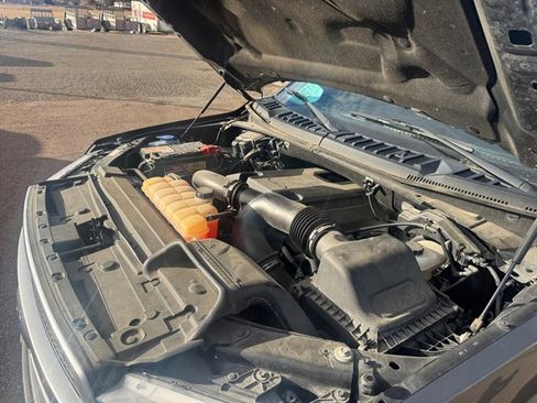 Used 2018 Ford F150 Platinum w/ Technology Package image 21