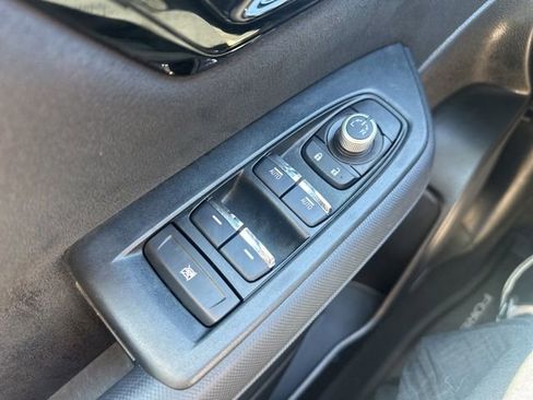 Used 2025 Subaru Forester Touring AWD/4WD image 29