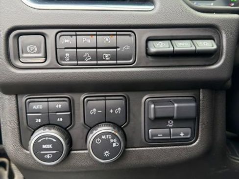 Used 2022 Chevrolet Tahoe High Country AWD/4WD image 21