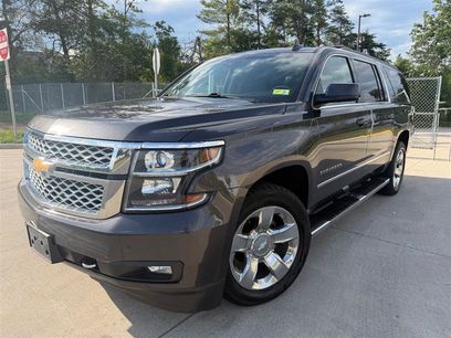 Used 2017 Chevrolet Suburban LT w/ LT Signature Package