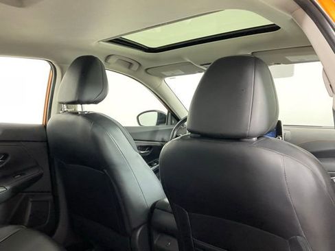 Used 2023 Nissan Sentra SR w/ SR Premium Package image 21