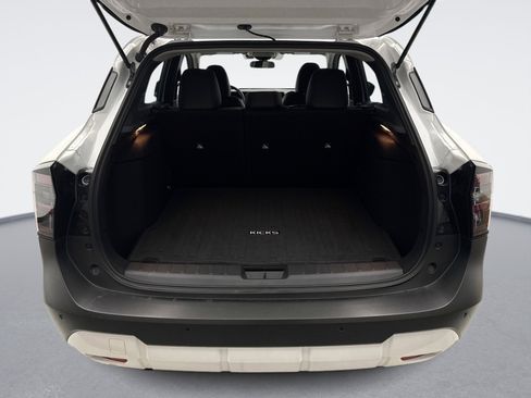 Used 2025 Nissan Kicks SR image 21