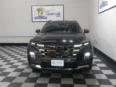 Used 2022 Hyundai Santa Cruz Limited AWD/4WD image 2