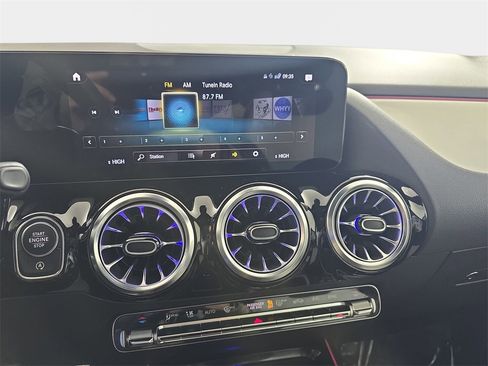 Used 2023 Mercedes-Benz GLA 45 AMG 4MATIC image 23