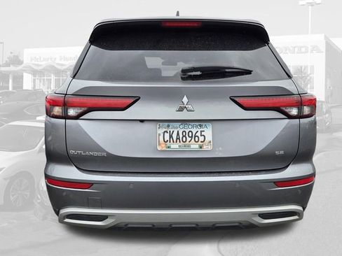 Used 2024 Mitsubishi Outlander SE image 5