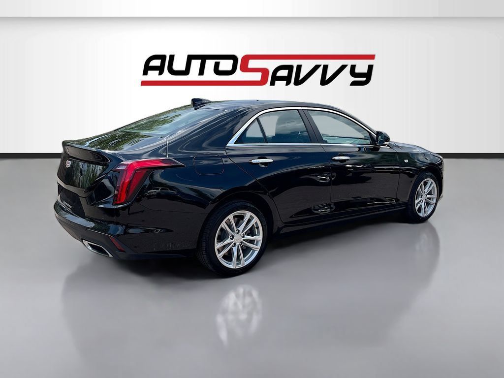 Used 2024 Cadillac CT4 Luxury w/ Cold Weather Package AWD/4WD image 7