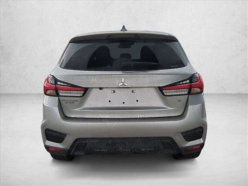 Used 2024 Mitsubishi Outlander Sport SE image 6