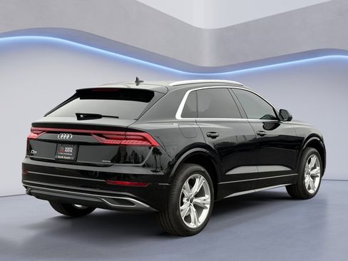 Used 2023 Audi Q8 Premium w/ Convenience Package AWD/4WD image 8