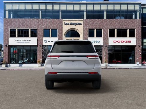 New 2026 Jeep Grand Cherokee Altitude AWD/4WD image 7