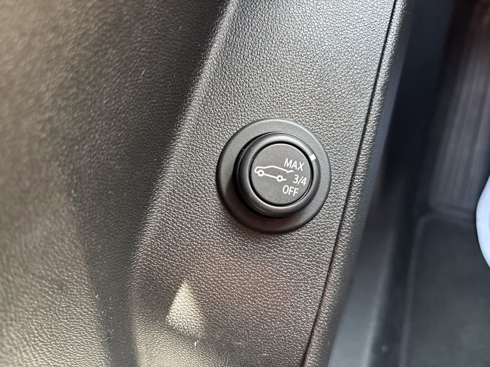 Used 2023 Chevrolet Equinox LT AWD/4WD image 19