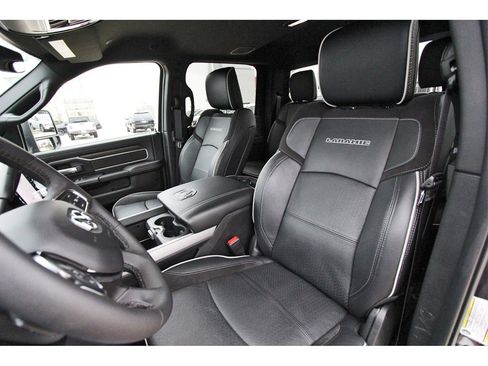 Used 2025 RAM 2500 Laramie image 27