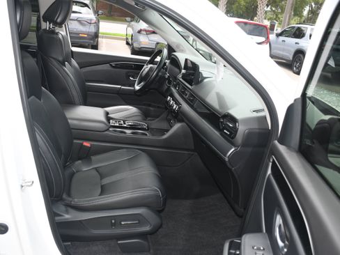 Used 2023 Honda Pilot Touring image 22