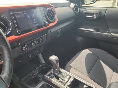 Used 2020 Toyota Tacoma TRD Sport RWD image 20