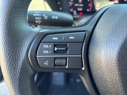 Certified 2025 Honda Accord LX image 12