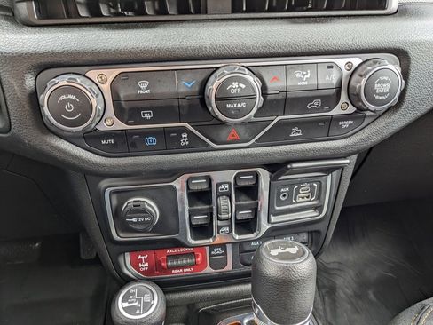 Used 2025 Jeep Wrangler Unlimited Sport S 4xe image 30