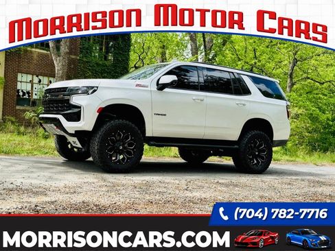 Used 2022 Chevrolet Tahoe Z71 w/ Luxury Package AWD/4WD image 1
