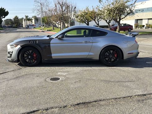 Used 2020 Ford Mustang Shelby GT500 w/ Technology Package image 7