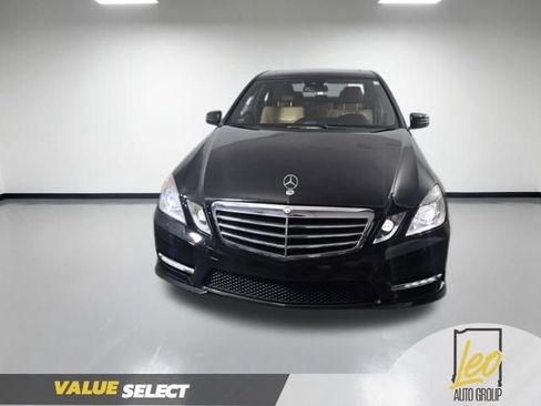 Used 2013 Mercedes-Benz E 350 Sedan image 2