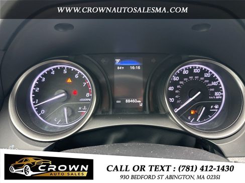 Used 2021 Toyota Camry SE FWD image 9