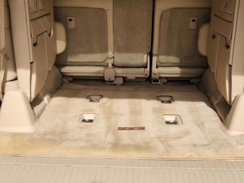 Used 2018 Lexus LX 570 4WD w/ Luxury Package image 32