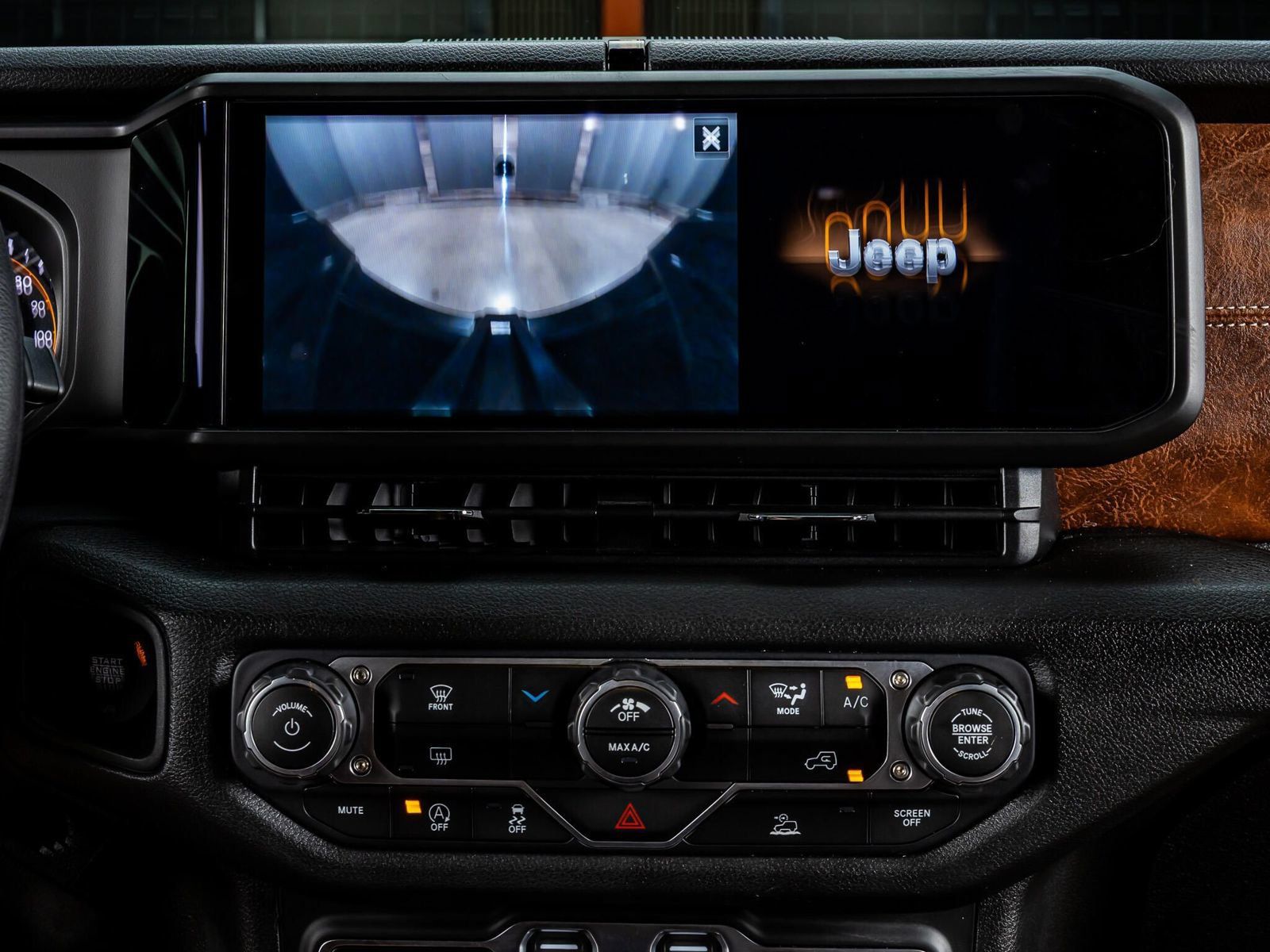 Used 2025 Jeep Wrangler Unlimited Sport AWD/4WD image 24