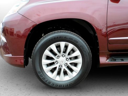 Used 2019 Lexus GX 460 image 11