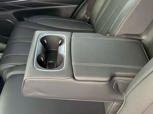 Used 2025 Genesis GV80 2.5T Advanced image 36