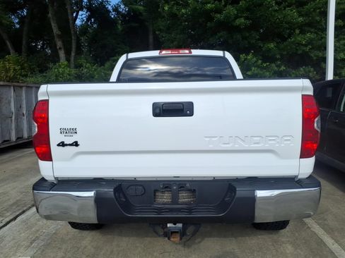 Used 2016 Toyota Tundra SR5 w/ SR5 Upgrade Package AWD/4WD image 7