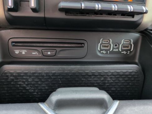 Used 2019 RAM 1500 Laramie w/ Sport Appearance Package AWD/4WD image 28
