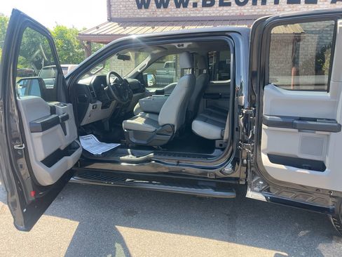 Used 2015 Ford F150 XL w/ Equipment Group 101A Mid AWD/4WD image 16