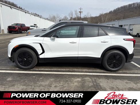 New 2026 Chevrolet Blazer EV LT AWD/4WD image 2