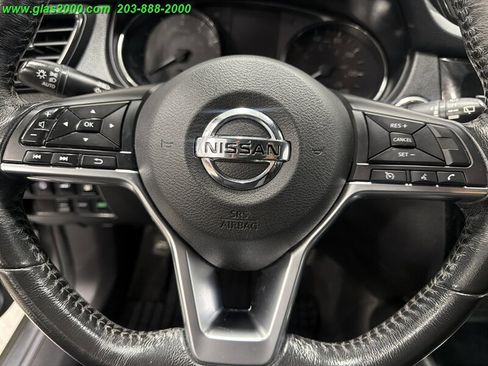 Used 2019 Nissan Rogue SV AWD/4WD image 22