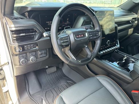 Used 2025 GMC Yukon AT4 image 23