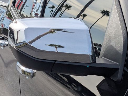 Used 2025 Chevrolet Colorado LT w/ Advanced Trailering Package image 12