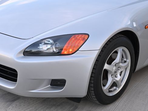 Used 2003 Honda S2000 image 34