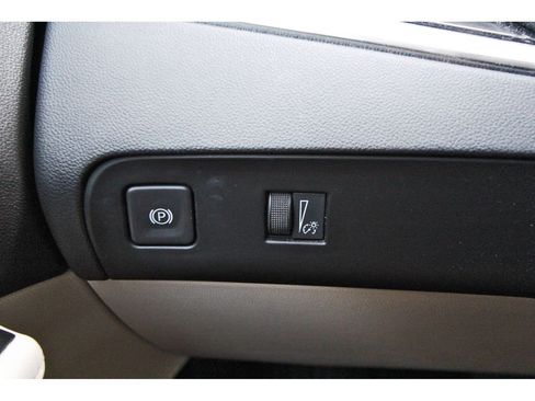 Used 2024 Buick Enclave Essence w/ Experience Buick Package FWD image 19