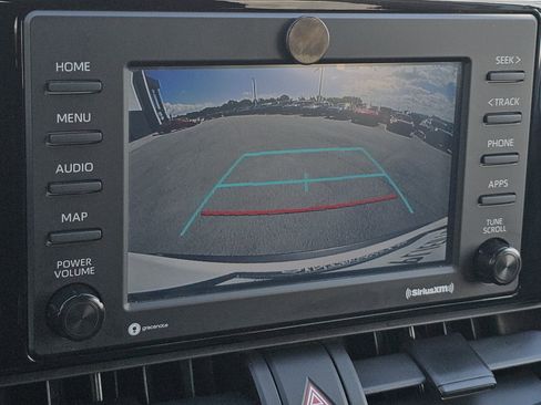 Used 2021 Toyota RAV4 LE image 19