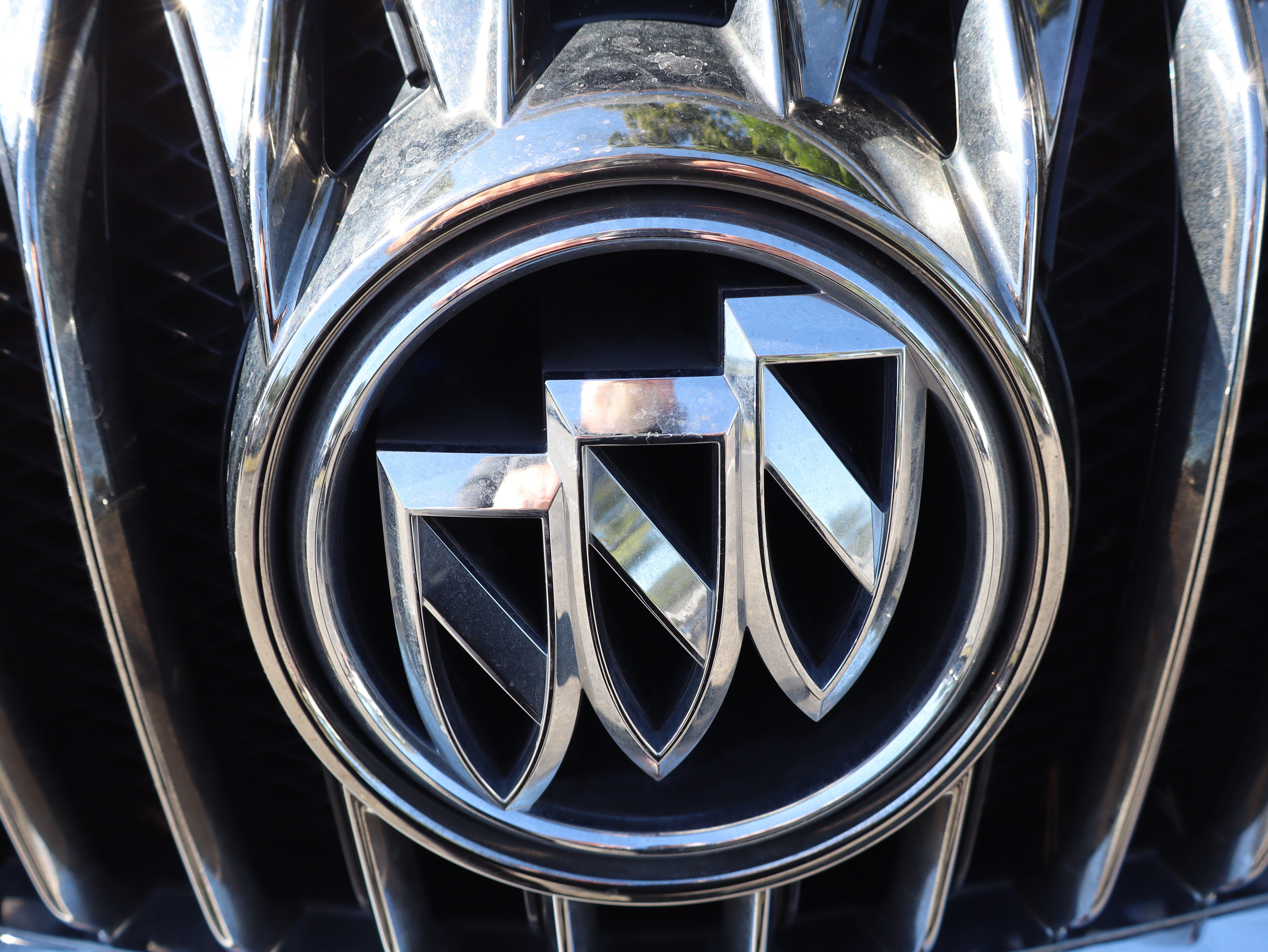 Used 2018 Buick Envision Essence FWD image 44