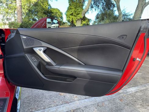 Used 2017 Chevrolet Corvette Stingray Coupe w/ 1LT image 18