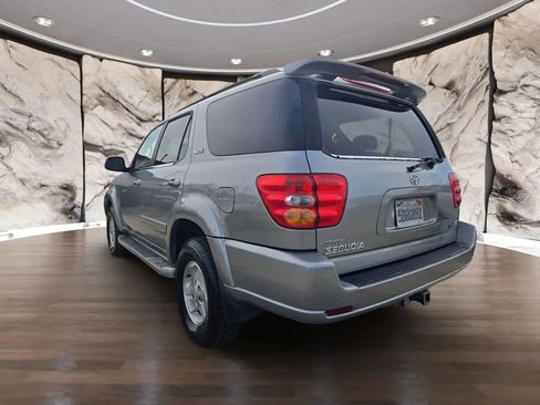 Used 2003 Toyota Sequoia SR5 image 8