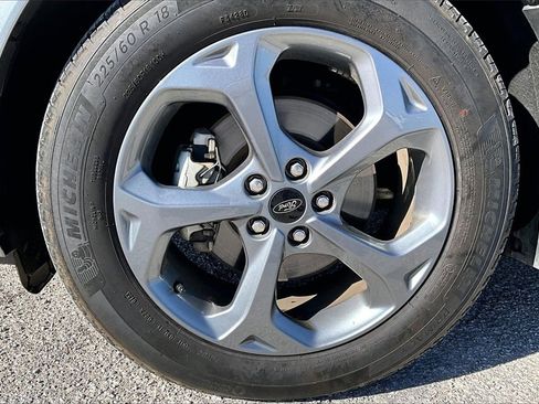 Used 2023 Ford Escape ST-Line image 9