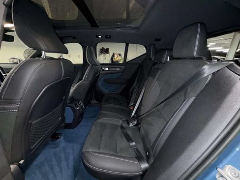 Used 2023 Volvo XC40 Recharge Ultimate w/ Protection Package Premier AWD/4WD image 19