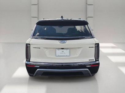 New 2027 Cadillac Vistiq Sport